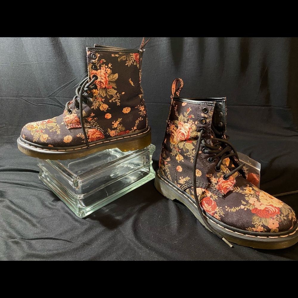 Floral Dr. Marten boots